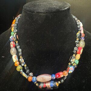 NECKLACE MULTI-COLORED